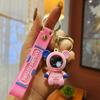 Nuevo viaje No. 2 llaveros de oso espacial para pareja, colgante para llave de coche, muñeco, pequeña joyería, adornos para mochila escolar, venta al por mayor