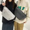 Bolso Cruzado de Hombro Deportivo Simple a Cuadros Estilo Japonés para Hombre, Estilo Ropa de Trabajo Casual, Gran Capacidad Otoño e Invierno, Bolso de Pecho para Pareja