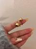 Anillo de bola hueca multicapa de alta calidad de estilo francés, brillante, para mujer, ligero, de lujo, con todo tipo de combinaciones, de metal abierto.