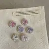 Pendientes Super Brillantes de Circonita Rosa Forma de Cubo de Azúcar para Mujer, Pequeños y Delicados, Elegantes y Modernos, Pendientes Elegantes para el Día a Día