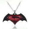 Superman vs Batman Película Alrededor de Batman Superman S Logo Llavero de Metal Colgante de Collar