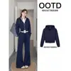 Conjunto de moletom com capuz e calça azul-marinho para o início do outono, jaqueta cropped slim fit feminina estilo americano, um look completo para o outono