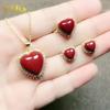 Pulsera con colgante de amor de cinabrio crudo natural con incrustaciones de corazón, pendientes, anillo y colgante, conjunto de tres piezas.
