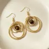 Brincos Âmbar Marrom Maillard Novos Brincos de Pino Estilo Popular de Hong Kong para Mulheres Cor Café Brincos de Luxo Leve e Sofisticados