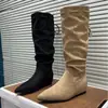 Botas de moda para mujer hasta la rodilla que aumentan la altura 2026 nuevo estilo coreano punta fina botas apiladas plisadas que aumentan la altura para mujeres petite