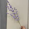 Flores Artificiais Violetas Altas de Seda com 4 Galhos para Decoração de Salão de Casamento, Flores Penduradas no Teto, Arranjos Florais para Teto Alto e Arranjos de Flores para Corredores