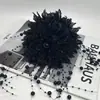 Popular Pinza para el Cabello de Plumas Florales, Tamaño Mediano, Aspecto de Alta Gama, Elegante Pasador para la Parte Posterior de la Cabeza, Pinza para el Cabello para Mujer