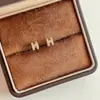 Brincos Pequenos Mini Delicados de Prata S925 com Letra H Design de Nicho Simples Versátil Brincos de Alta Qualidade