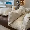 Juego de Ropa de Cama Nuevo 2026 Cuatro Piezas Funda Nórdica de Algodón Lavado Sábana Funda de Almohada Faldón de Cama Juego de Tres Piezas para Dormitorio Estudiantil Lavable a Máquina