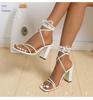 Sandalias de tacón alto de gran tamaño transfronterizas con correa de aro para el pie, novedad de verano 2022, zapatos de mujer de comercio exterior de moda europea y americana con cabeza cuadrada y tacón grueso