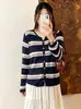 Cárdigan de punto a rayas con cuello en V para mujer talla grande, estilo otoño 2026, estilo fino y suave, chaqueta adelgazante para mujeres talla grande