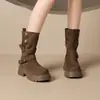 Botas Western Curtas Femininas com Solas Grossas para Aumento de Altura, Novas Botas Estilo Martin Super Populares Outono e Inverno 2026, Botas de Cano Curto com Uso Duplo
