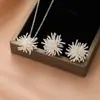 Conjunto de Brincos e Colar Weidni de Luxo Acessível, High-End, Elegante, Moderno e Versátil, Atacado para Mulheres