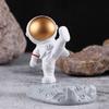 Resina Astronauta Soporte de Escritorio para Teléfono Móvil Adornos Creativos de Astronauta Lindo Hombre Perezoso Persiguiendo Artefacto para Ver Drama Regalo