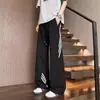 Calça cinza listrada com barra curva para homens, marca moderna de verão, calça de moletom three-stripe de secagem rápida, corte reto solto, calça casual versátil