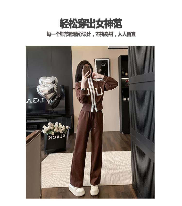跨境淘货源分销2023秋季新款街头潮流减龄小个子爆款欧货网红款运动套装休闲运动气质休闲时尚流行新款秋装秋装女装时尚套装套装女装秋季套装女套装女女士运动服女装两件套套装卫衣套装休闲套装秋季套装女装时尚套装盐系休闲套装女装2023百搭设计感小众洋气欧货阿里国际站跨境采购Cross-border, shopping source, foreign trade, export, distribution 2023 fall, new, street trend, explosive, European goods, network red, sportswear, leisure sports, temperament leisure, fashion popular, new autumn wear, autumn women's wear, fashion suit, women's wear, women's wear, women's wear, women's sportswear, women's two-piece, hoodie suit, casual suit, autumn suit, women's wear, Fashion suit salt department, casual suit women's dress, Ali International Station, cross-border procurement