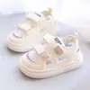 Sapatos Casuais para Meninas com Solas Macias, Sandálias de Verão para Bebês, Tênis Respiráveis de Malha Estilo Coreano para Crianças Pequenas, Design Vazado Antiderrapante
