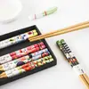 Palillos Estilo Japonés para Uso en Casa, Un Par por Persona, Palillos de Bambú Carbonizado, Palillos Puntiagudos, Antideslizantes, Alto Valor Estético, Juego de Cinco Pares