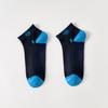 Calcetines de barco de poliéster-algodón para hombre de primavera y verano, con bloques de color de malla, transpirables, absorbentes de sudor, antiolor, de bajo precio, calcetines cortos para hombre de alto volumen al por mayor