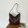 Bolso cruzado de cubo de moda coreano retro estilo perezoso de gran capacidad para mujer, versátil, transfronterizo 2026