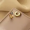 Pendientes Elegantes Estilo Ins Francés Forma de Mariposa Natural de Concha Acero Inoxidable para Mujer Pendientes de Acero de Titanio Joyería