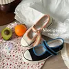 Sapatos Mary Jane de Lona com Solado Grosso Estilo Retrô Baixo para Mulheres 2026 Novo Estilo Coreano Respirável com Fivela Única Versátil Casual Sapatos Femininos