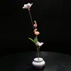 Empratamento de Banquete Rural Estilo Chinês com Flores e Plantas Artificiais, Decoração de Bandeja Artística para Hotel, Embelezamento Criativo de Pratos Frios e Sashimi com Flores Pequenas