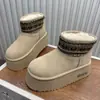 Zapatos de Invierno para Mujer Botas de Algodón Forradas de Felpa Zapatos de Algodón Grandes del Noreste Nieve Algodón 2026 Nueva Moda Versátiles Botas de Nieve de Suela Gruesa para Mujer