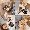 Pantuflas peludas de gatito para usar en exteriores, nuevas pantuflas de casa otoño e invierno 2026, lindas medias pantuflas de dibujos animados al por mayor