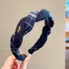 Diadema Roja para Mujer 2026 Nuevo Estilo Borde Ancho Corona Alta Antideslizante Diadema Accesorio para el Cabello Patrón a Cuadros