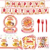 Set de fiesta de cumpleaños temático de hamburguesas al estilo americano y pollo frito con platos de papel desechables, vasos, mantel, banderines y globos para decoración