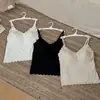 Camisola francesa de encaje sin espalda con sujetador incorporado, una pieza versátil que se puede usar como capa interior, capa exterior o como top independiente, ofreciendo transpirabilidad y un hermoso diseño en la espalda