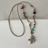 Collar Colgante de Caballo Mecedora Tallado en Madera Inspirado en el Diseño para Mujer, Vintage Lujo Ligero de Moda Versátil Gargantilla Cadena de Suéter