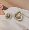 Exquisitos Adornos de Perlas en Forma de Corazón Estilo Chanel con Botones Metálicos Cosidos a Mano para Tejidos, Suéteres, Abrigos y Vestidos