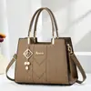 Bolsas de Exportación Taizhou para Mujer 2025 Nueva Moda Hilo Bordado Bolsa para Mamá Bolsa de Mujer de Gran Capacidad Bolso de Hombro Único Cruzado Dropshipping