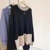 Suéter de Terciopelo de Mapache con Contraste Blanco y Negro para Mujer Otoño e Invierno 2025 de Gama Alta Holgado Perezoso de Punto Grueso