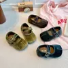 Zapatos de Princesa para Niñas 2026 Primavera y Otoño Plateados Elegantes Zapatos Pequeños de Cuero para Niños Zapatos Mocasines de Suela Suave Zapatos Individuales Antideslizantes Zapatos de Espectáculo