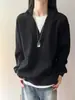 Sudadera con Capucha Gris Floral Blanca Falsa de Dos Piezas para Hombres y Mujeres, Camiseta de Manga Larga con Cuello en V Diseño Otoñal, Chaqueta de Estilo Universitario para Parejas