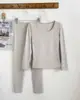 Top básico cálido de manga larga con cuello en U simple y cepillado, alta elasticidad, adelgazante, ajustado al cuerpo para mujer, conjunto de otoño de color liso