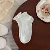 Calcetines cortos blancos para mujer con bordes de volantes, color liso, versátiles, de malla, transpirables, finos de algodón para verano, tobilleros sin costuras de encaje