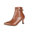 Botines de tacón medio retro para otoño e invierno con punta para mujer, nuevos, de piel de cordero, con hebilla francesa, tacón grueso, color marrón