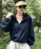 Chaqueta con capucha para mujer de principios de otoño 2026, cortavientos casual holgado, cárdigan fino transpirable, top versátil para exteriores para personas petite
