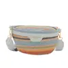 Bolso tejido bicolor para mujer 2026 nuevo modelo casual versátil riñonera de moda texturizado casual simple para viaje bandolera