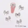 Acessórios de arte para unhas: Borboleta de Pérola Combinada com Laço de Metal Cravejado de Diamantes Dourados, Laço de Unha Tridimensional Estilo Japonês, Simples e Versátil