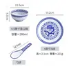 Lojas de sobremesas estilo cantonês usam tigelas doces, tigelas de porcelana azul e branca, tigelas comerciais de leite de dupla casca e tigelas de leite de gengibre - um conjunto de três