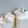 Novos Sapatos Infantis Outono 2026 para Meninas, Sapatos Casuais Leves e Respiráveis para Meninas Mais Velhas, Tênis Fofos, Sapatos Brancos para Uso Externo