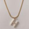 Venta Caliente Transfronteriza Letra Perla 3mm Acero Titanio Cadena Hueso de Serpiente Colgante Estilo ins Lujo Ligero Elegante Collar de Lujo Venta al por Mayor