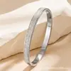 Pulseiras Transfronteiriças Europeias e Americanas de Alta Qualidade, Sem Desbotamento, Pulseiras Simples de Aço Titânio, Pulseiras de Aço Inoxidável, Joias Femininas Atacado