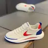 Nuevos Zapatos Transpirables de Malla de Seda Hielo para Hombre 2025 Primavera y Otoño Versátiles de Moda Deportivos Casuales Zapatos para Correr