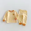 Pijama de Niña Clase A Set de Ropa de Casa de Dibujos Animados Otoño/Invierno 2026 Pantalón de Pijama a Cuadros para Bebé Set de Dos Piezas zdj6669